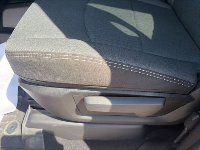 Used 2024 RAM 2500 Tradesman w/ Chrome Appearance Group image 18