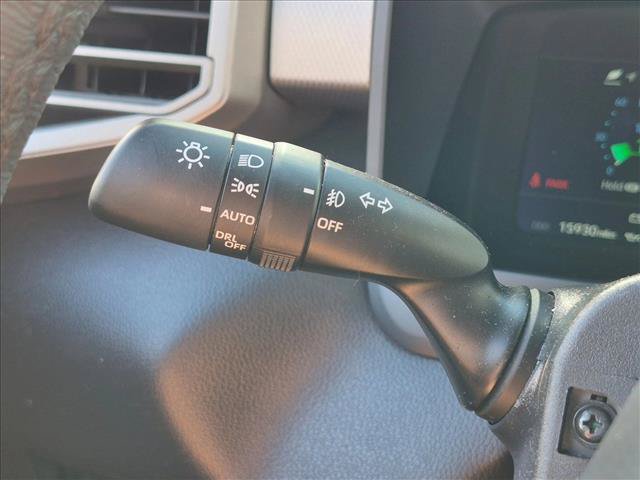Used 2025 Toyota Tundra Limited AWD/4WD image 11