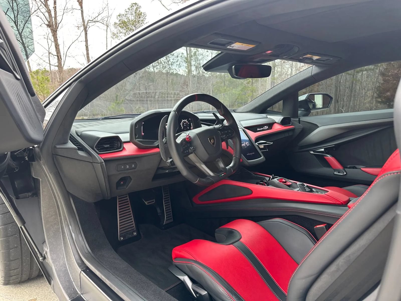 Used 2024 Lamborghini Revuelto AWD/4WD image 36