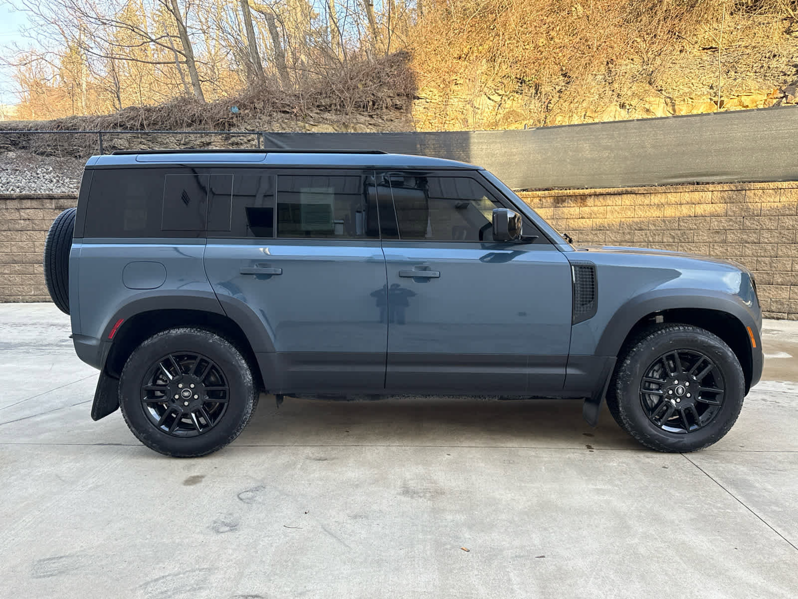 Certified 2025 Land Rover Defender 110 S image 7