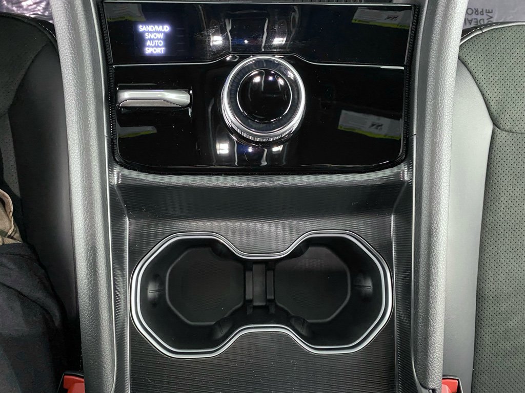 New 2026 Jeep Grand Cherokee Altitude image 25