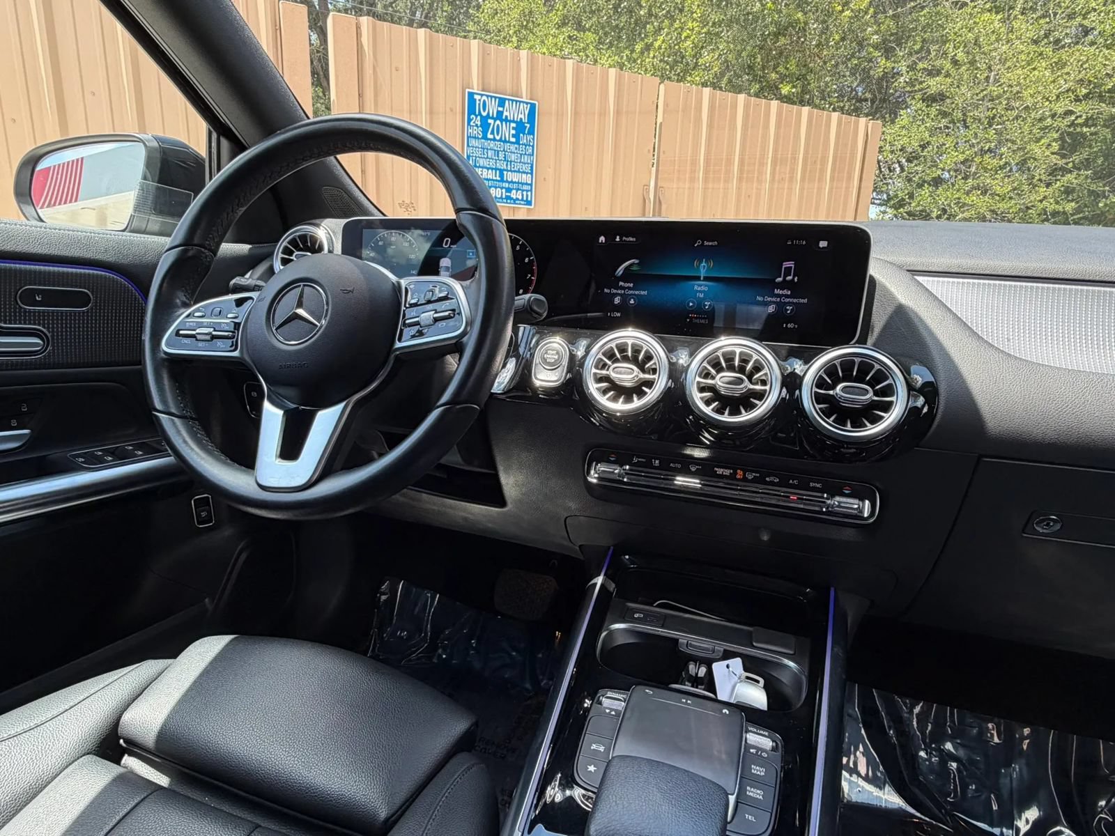 Used 2021 Mercedes-Benz GLA 250 w/ Premium Package image 18