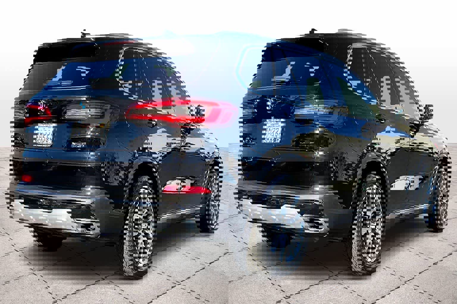 Used 2020 BMW X5 xDrive40i w/ Premium Package image 16