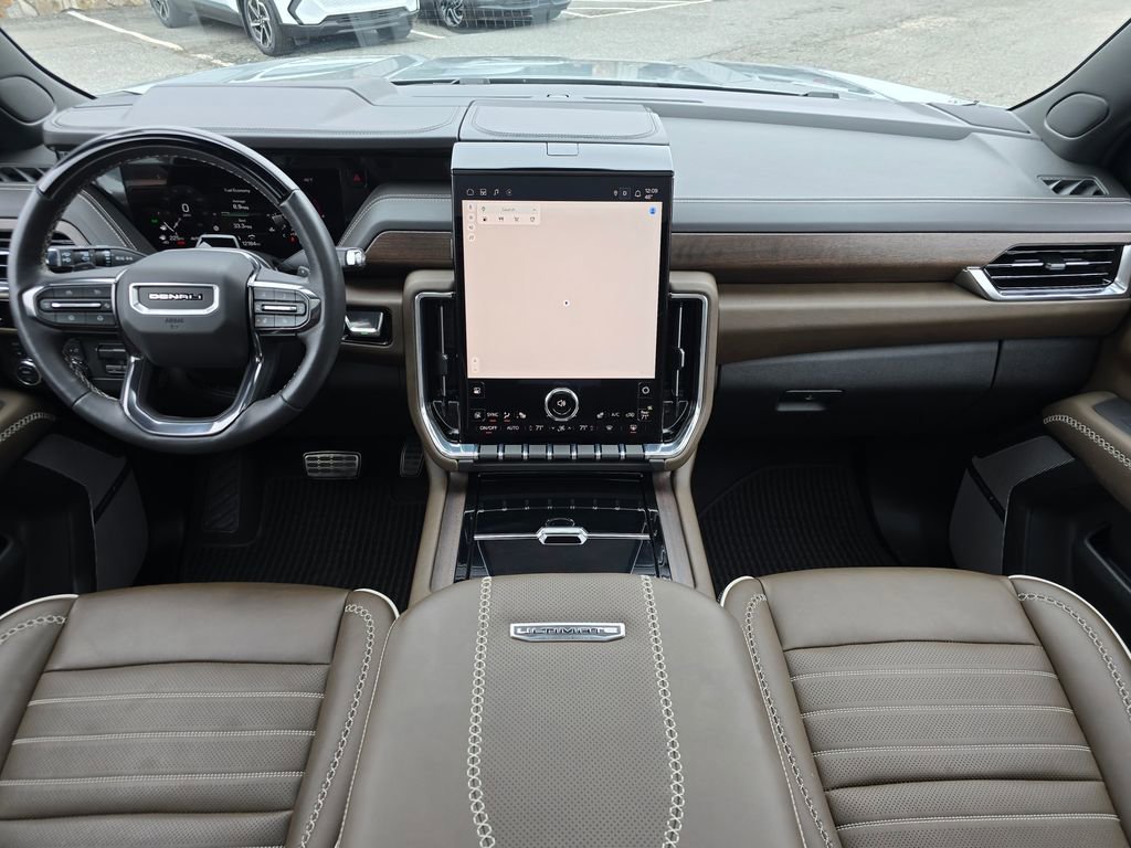 Certified 2025 GMC Yukon Denali Ultimate image 5