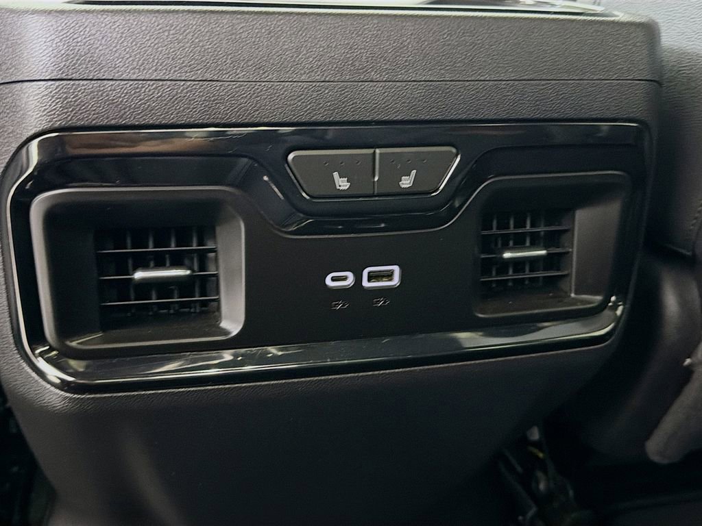 Used 2023 GMC Sierra 1500 AT4 w/ AT4 Preferred Package image 28