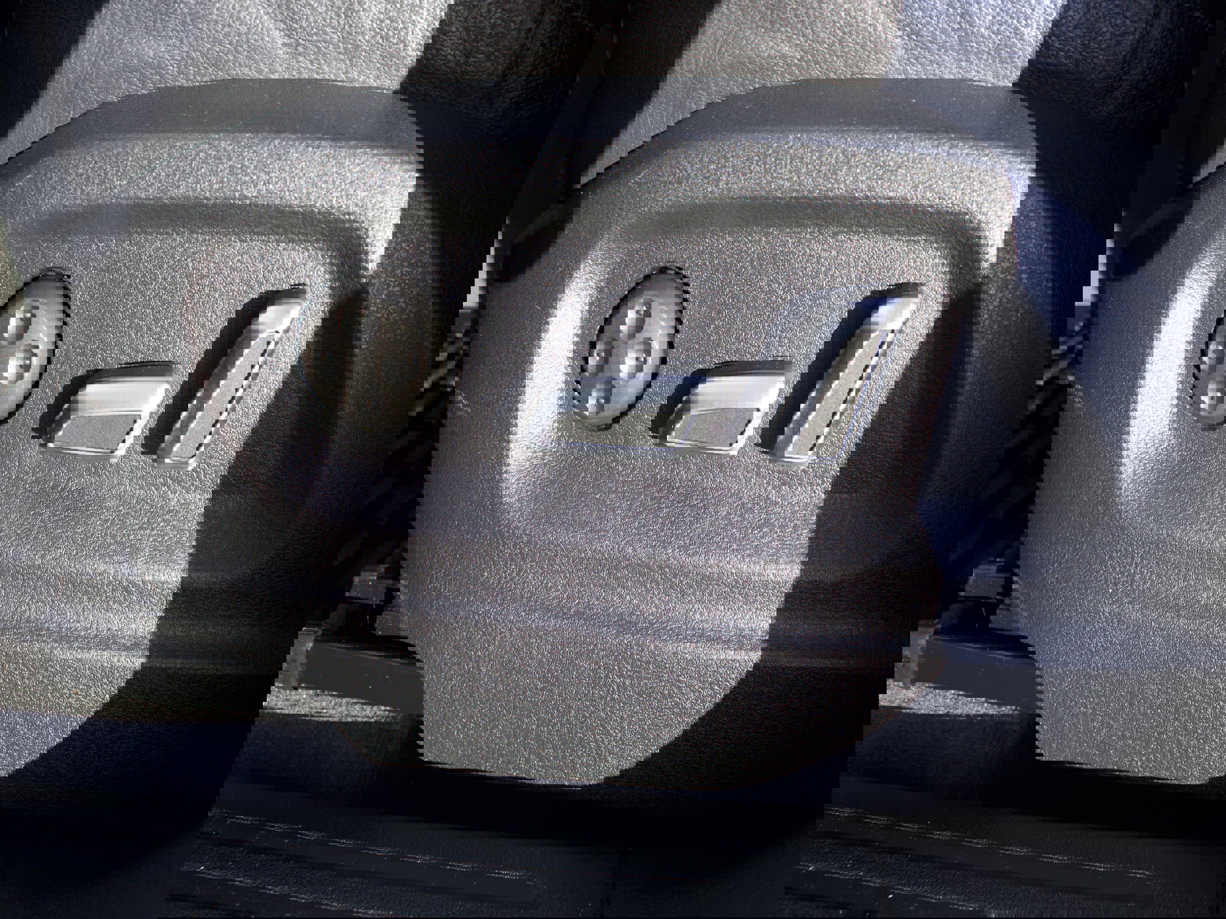 Used 2016 Audi Q5 2.0T Premium Plus w/ Technology Package image 13