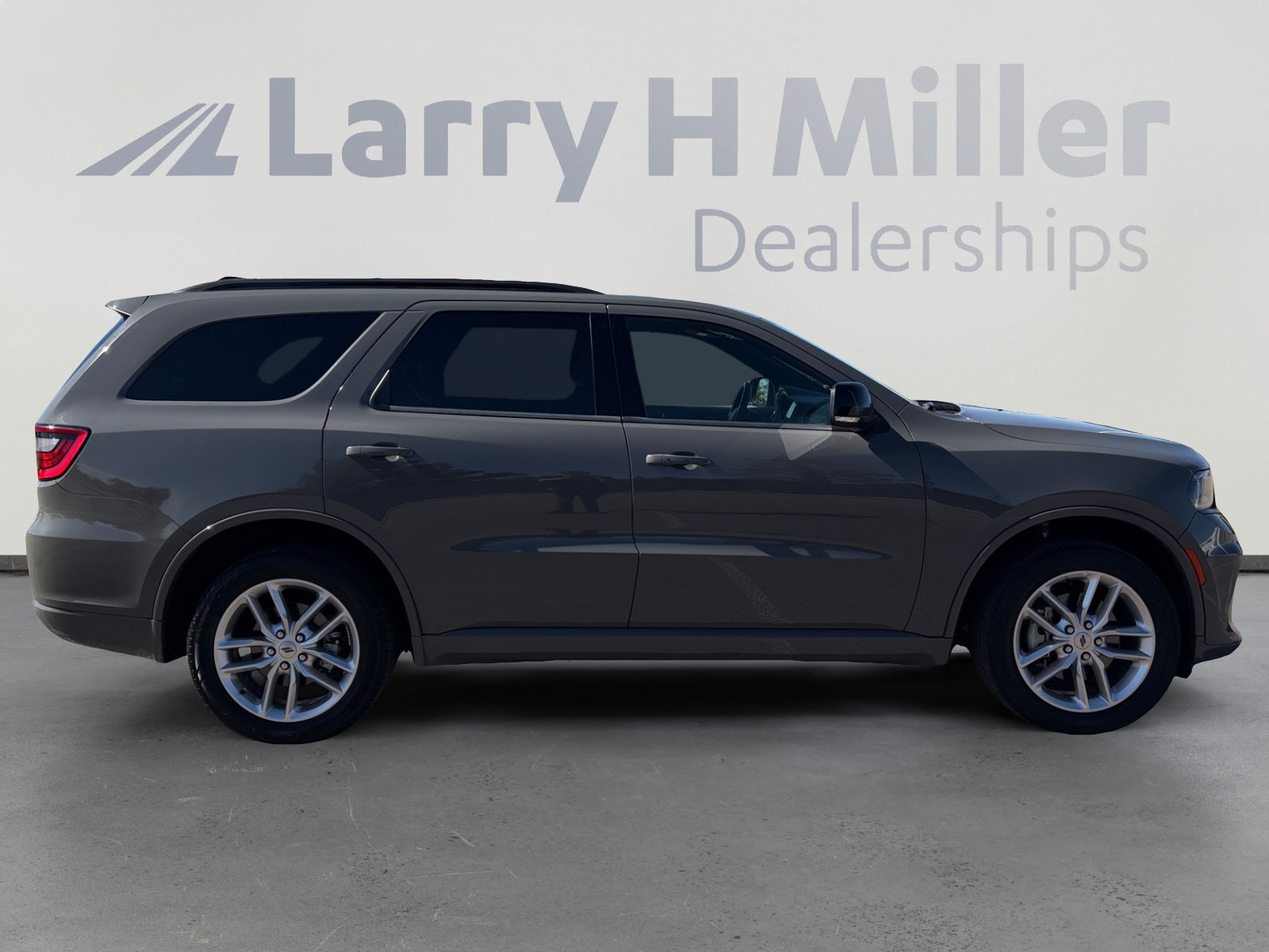 Used 2024 Dodge Durango GT AWD/4WD image 7