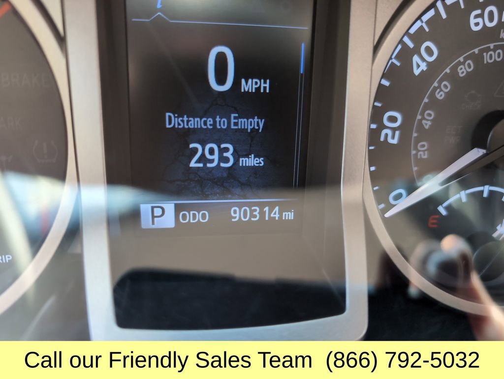 Used 2018 Toyota Tacoma SR5 image 18