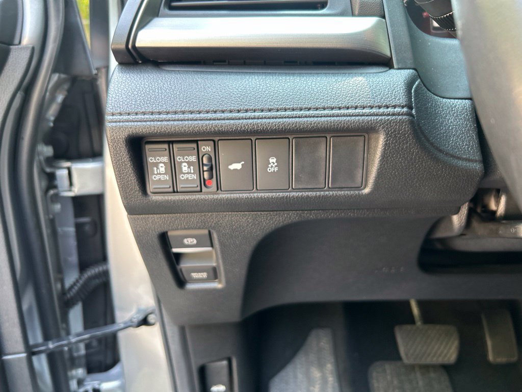 Used 2025 Honda Odyssey EX-L image 22