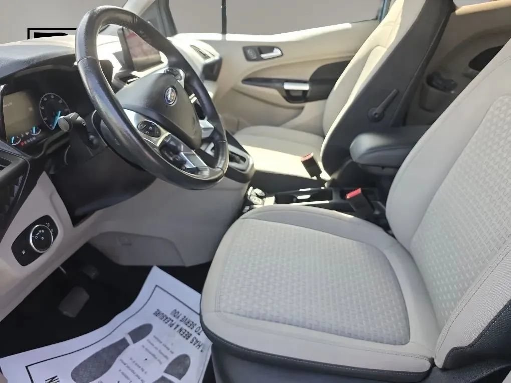 Used 2019 Ford Transit Connect XLT FWD image 9