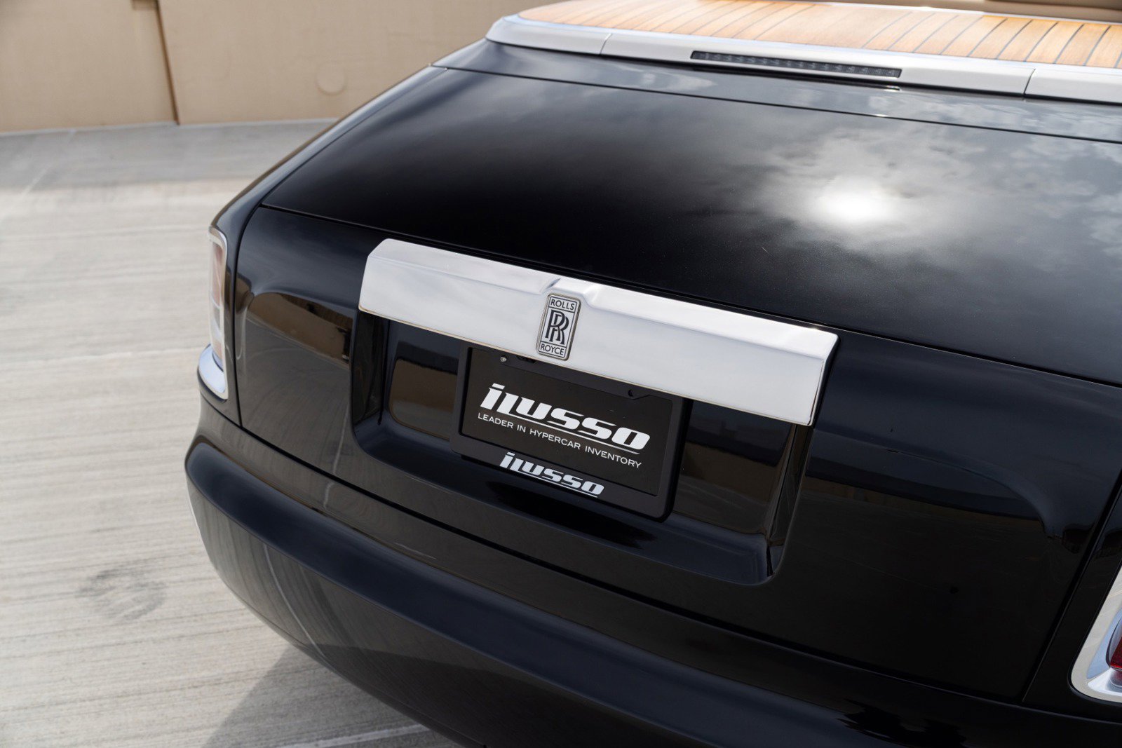 Used 2009 Rolls-Royce Phantom Drophead Coupe RWD image 54
