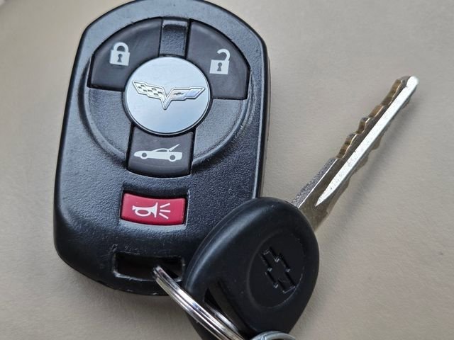 Used 2006 Chevrolet Corvette Convertible w/ Preferred Equipment Group RWD image 38