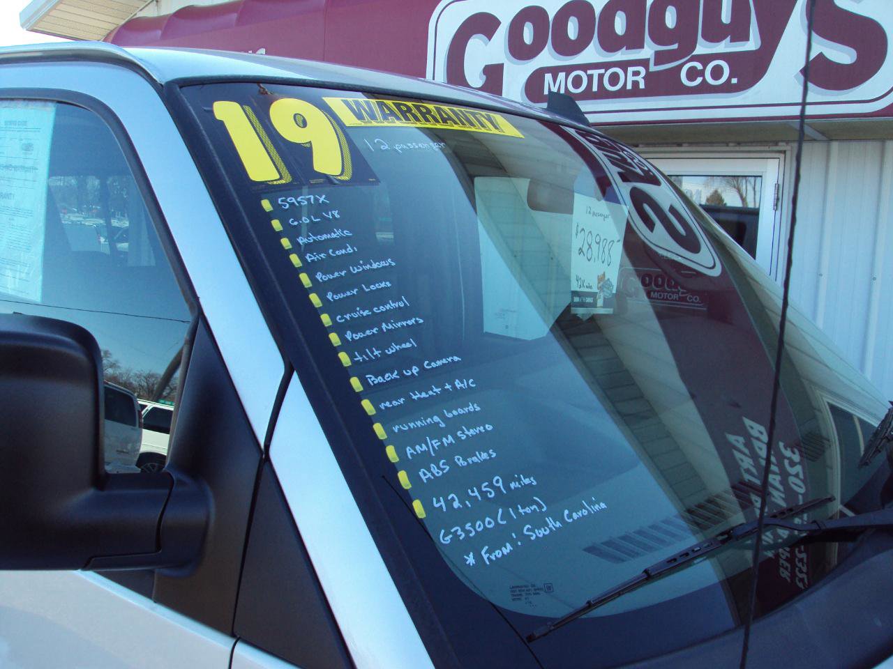 Used 2019 Chevrolet Express 3500 LS RWD image 35