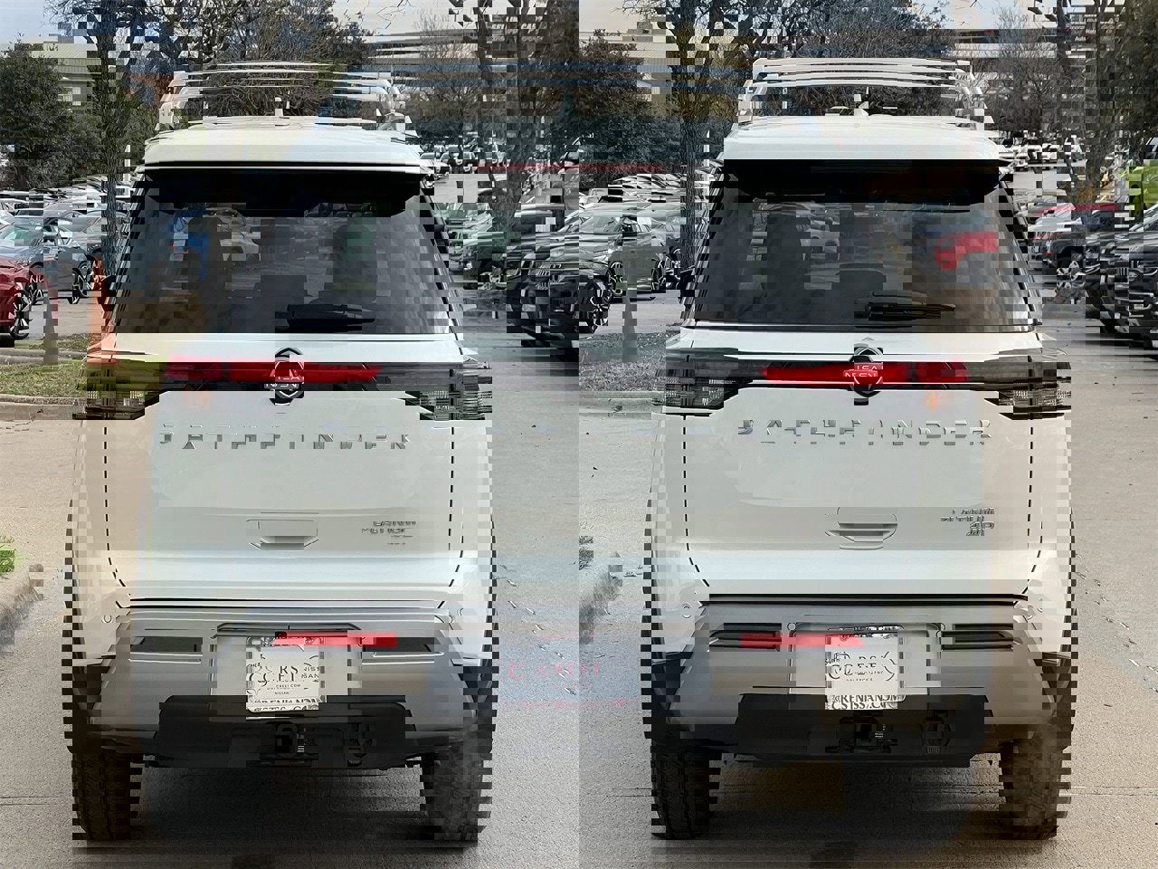 Certified 2024 Nissan Pathfinder Platinum w/ Cargo Package image 5