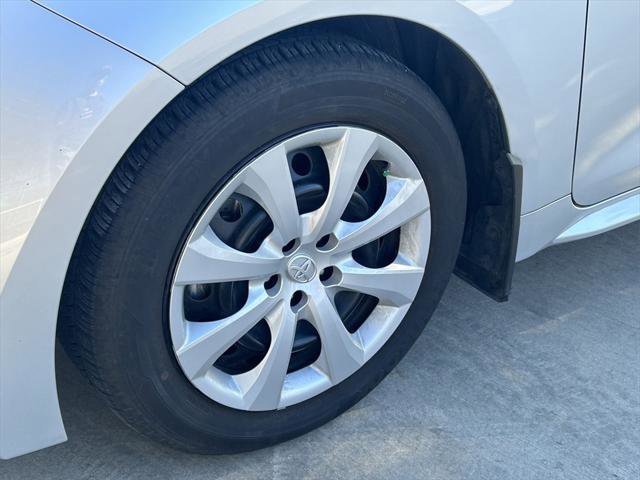 Certified 2024 Toyota Corolla LE image 9