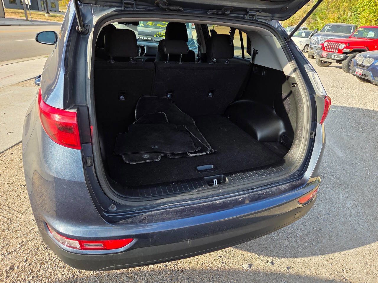 Used 2018 Kia Sportage LX image 23