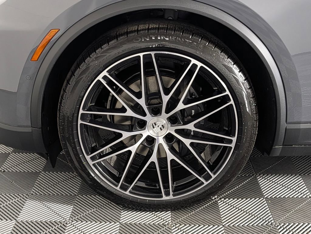 New 2026 Porsche Macan Electric image 12