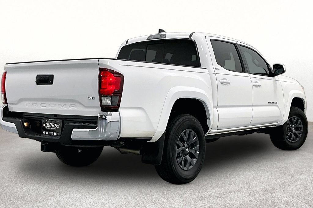 Used 2023 Toyota Tacoma SR5 RWD image 2