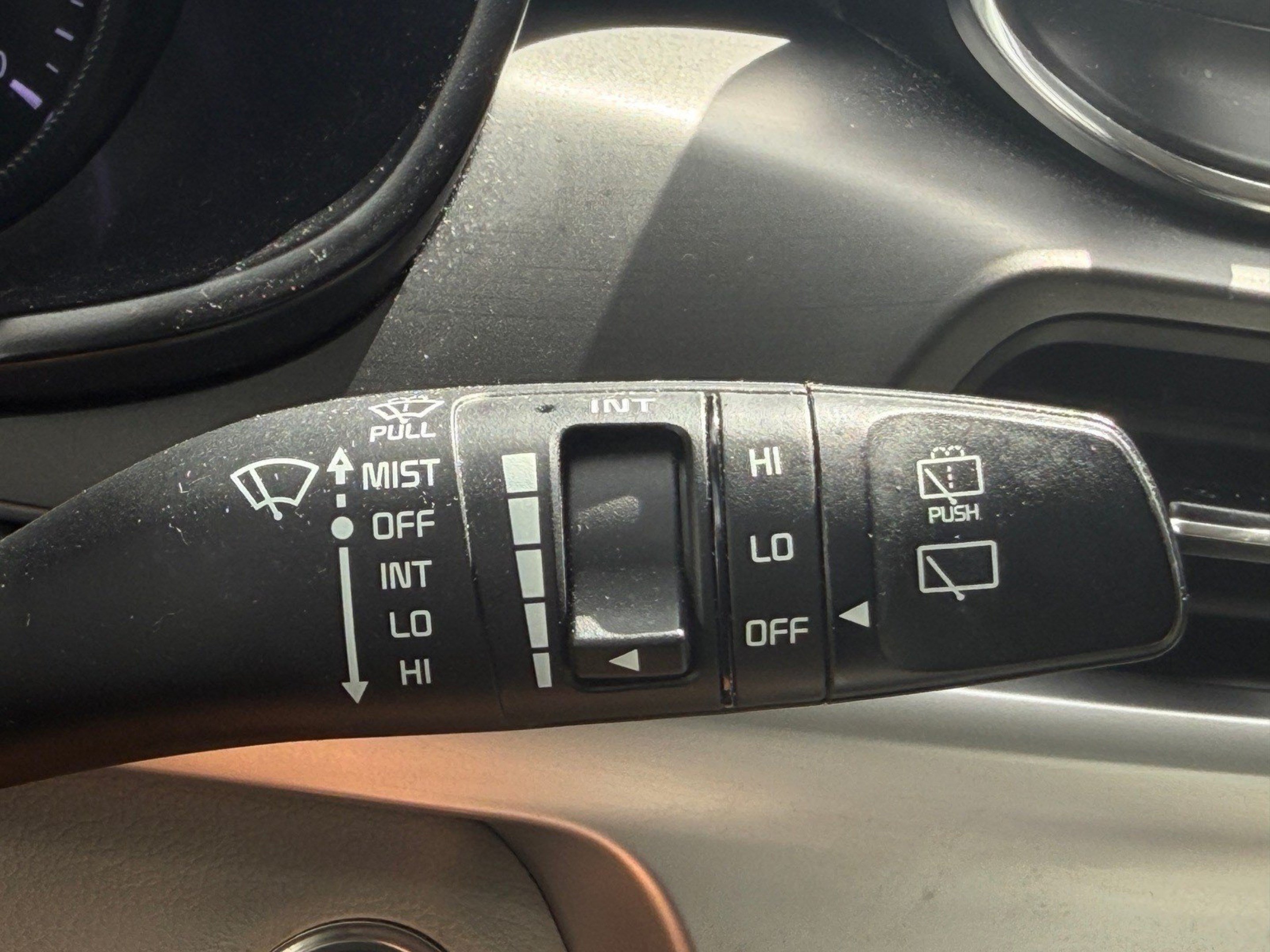 Used 2021 Kia Telluride S FWD image 48