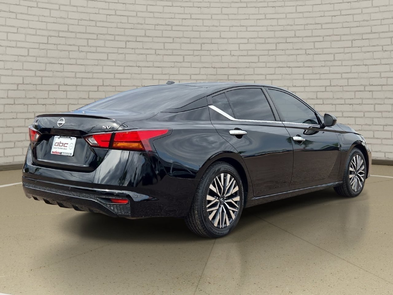 Certified 2023 Nissan Altima 2.5 SV FWD image 5