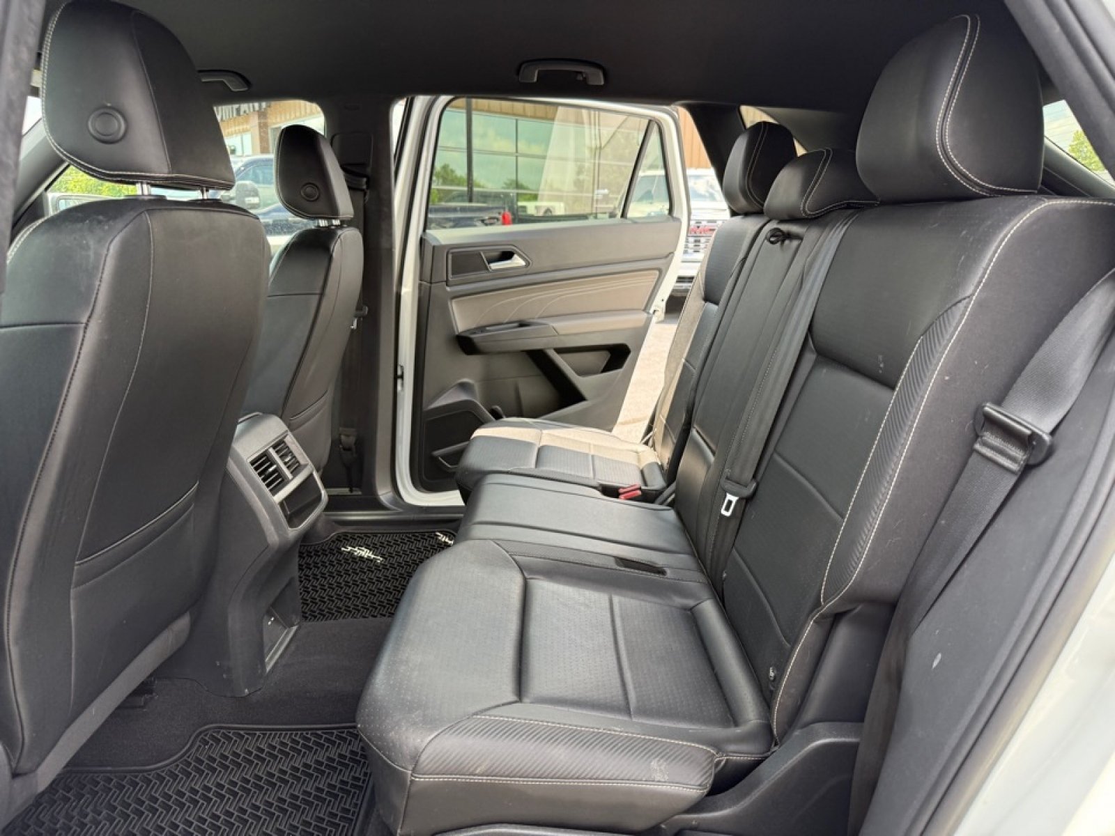Used 2022 Volkswagen Atlas Cross Sport SE AWD/4WD image 28