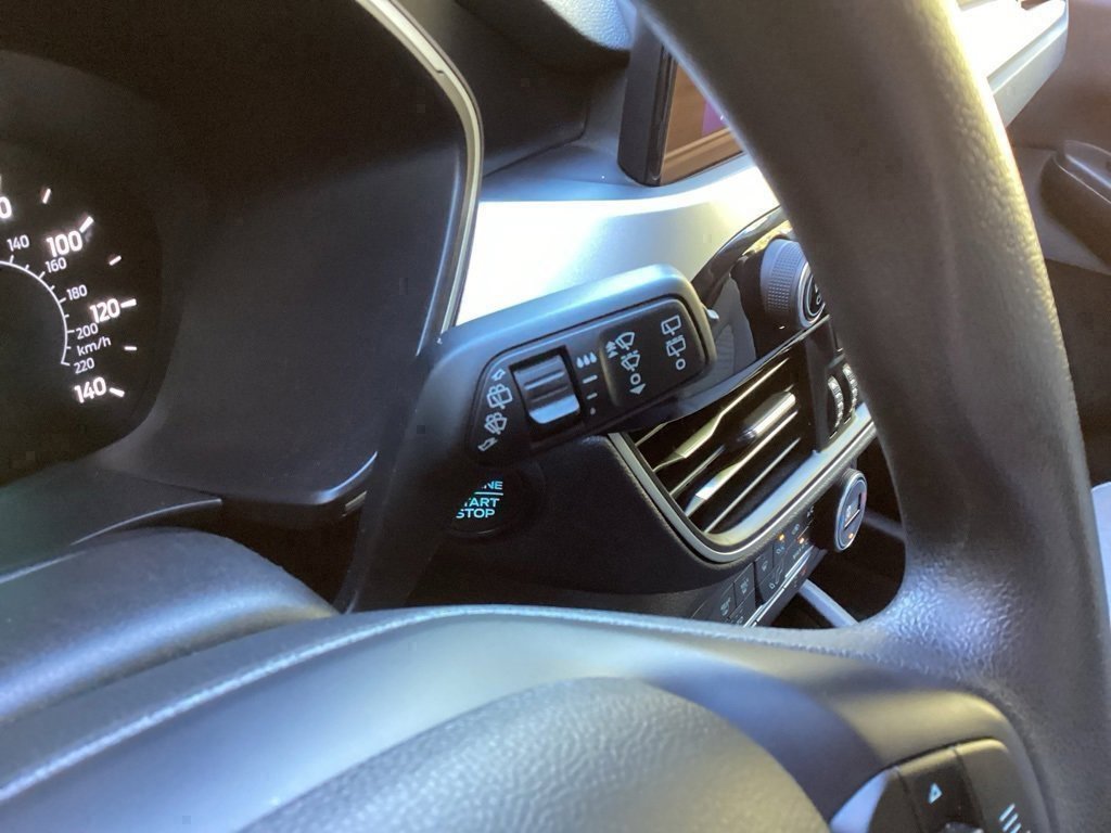 Used 2020 Ford Escape SE image 45