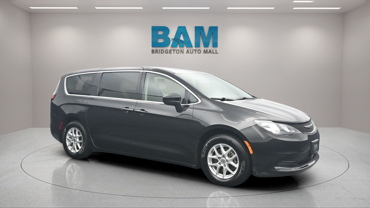Used 2022 Chrysler Voyager LX