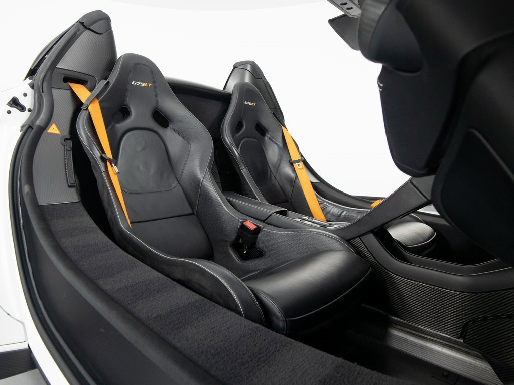Used 2016 McLaren 675LT Spider image 35