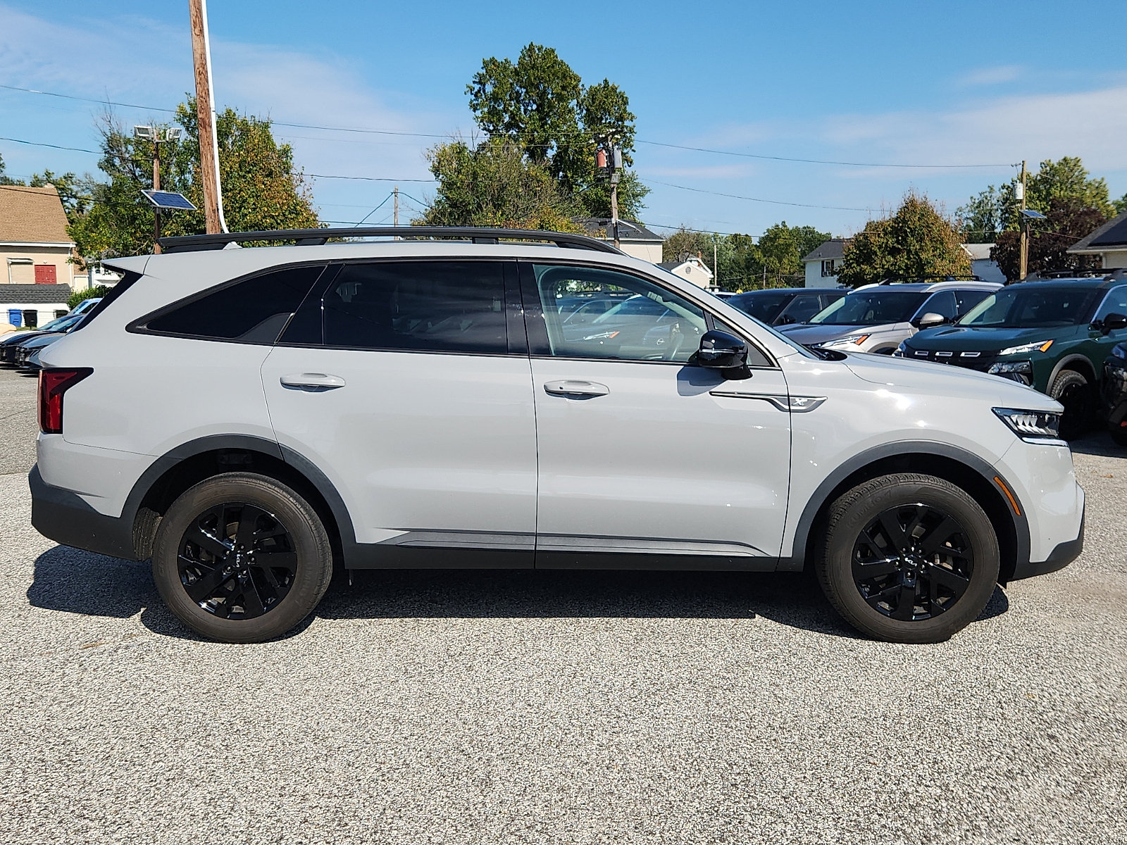 Used 2023 Kia Sorento S w/ Panoramic Sunroof Package AWD/4WD image 7