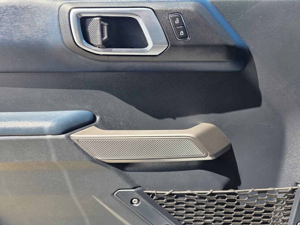 Used 2023 Ford Bronco Outer Banks image 16