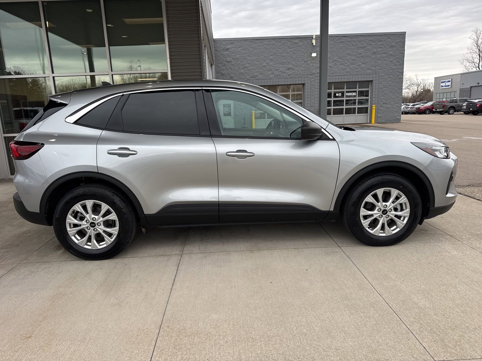 Certified 2023 Ford Escape Active w/ Tech Pack #1 AWD/4WD image 10