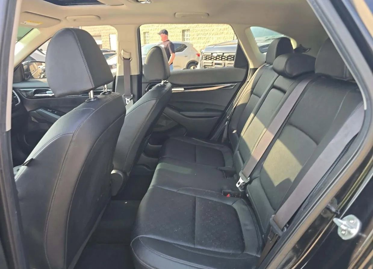 Used 2021 Kia Seltos EX image 42