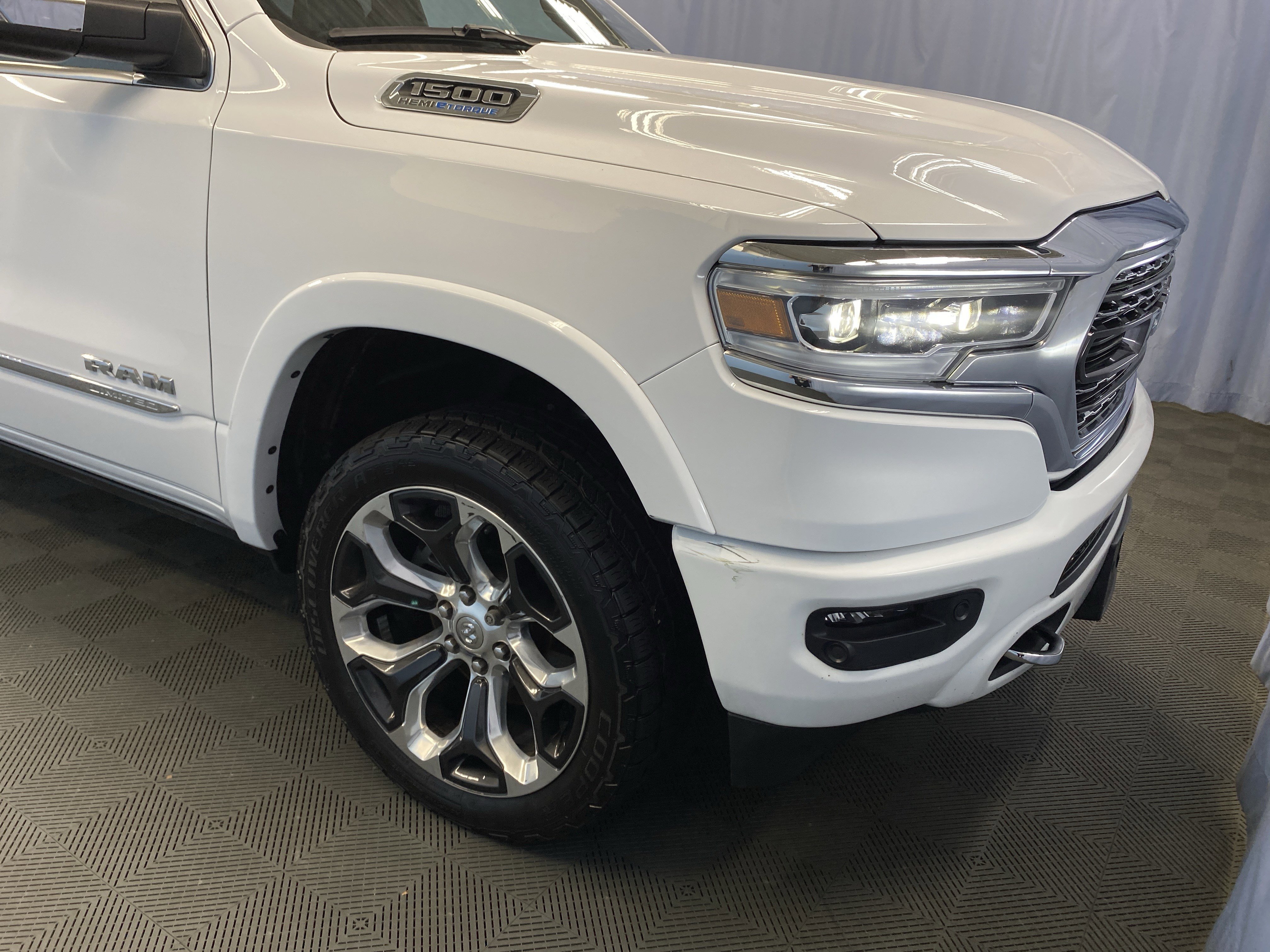 Certified 2023 RAM 1500 Limited w/ Body Color Bumper Group image 50