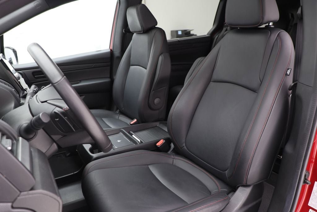 Used 2025 Honda Odyssey Sport-L image 15