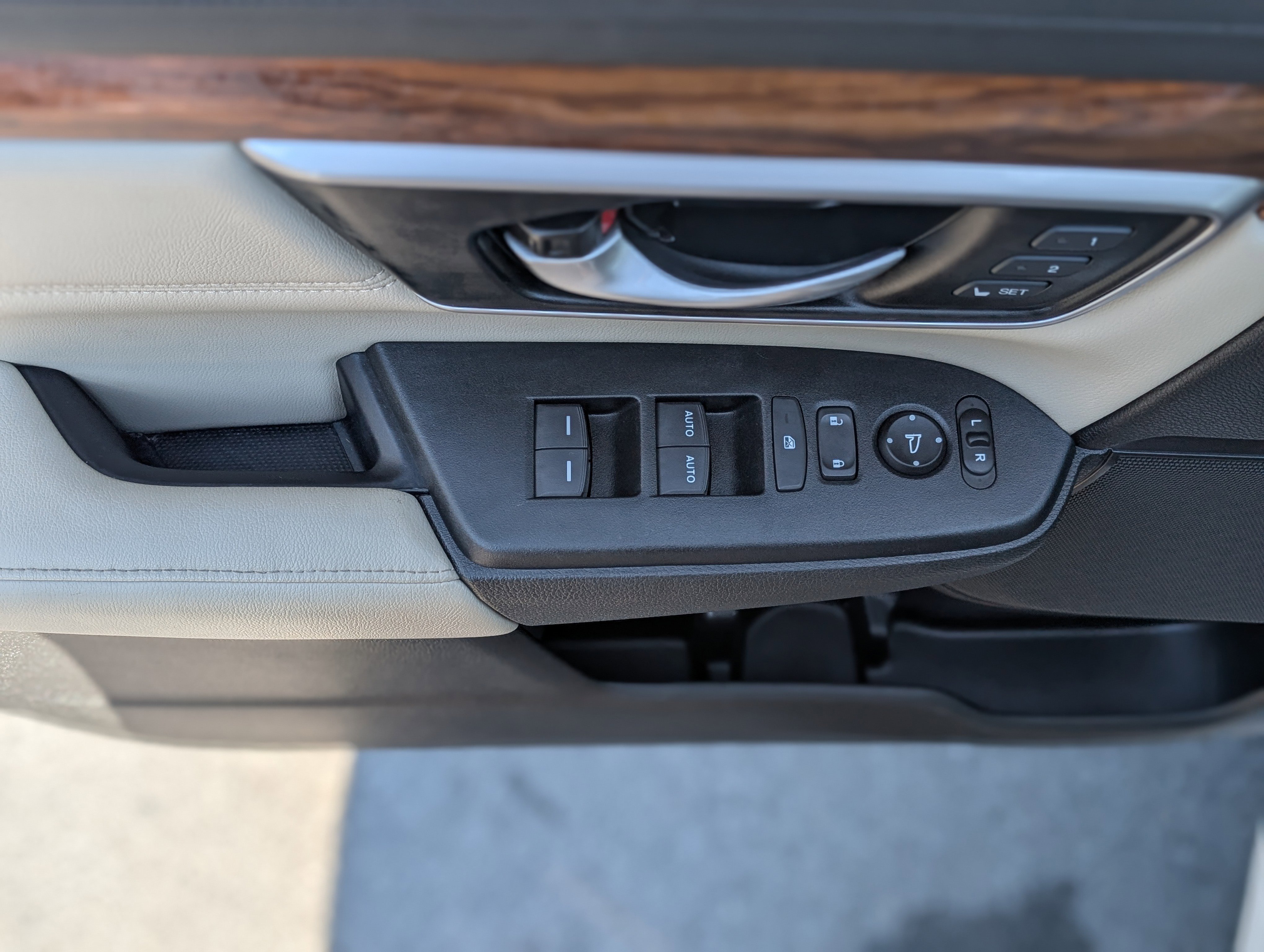 Used 2022 Honda CR-V EX-L image 29