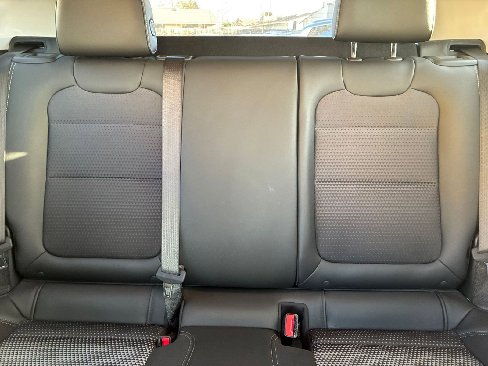 Used 2025 Chevrolet Trax LT image 38