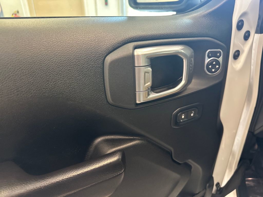 Used 2021 Jeep Wrangler Unlimited Sport image 16