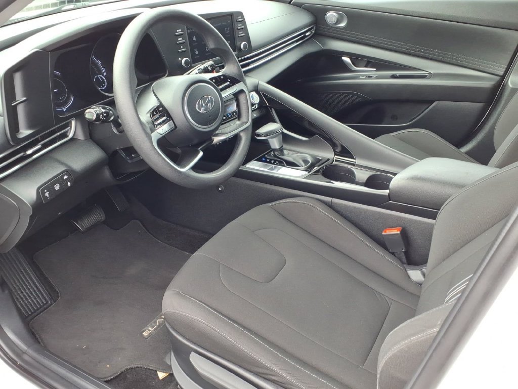 Used 2023 Hyundai Elantra Blue w/ Preferred Accessory Package FWD image 14