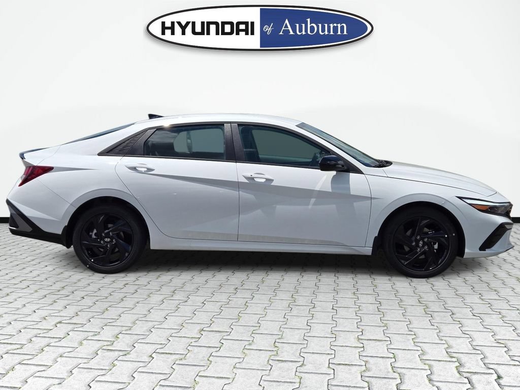 New 2026 Hyundai Elantra Sport FWD image 4