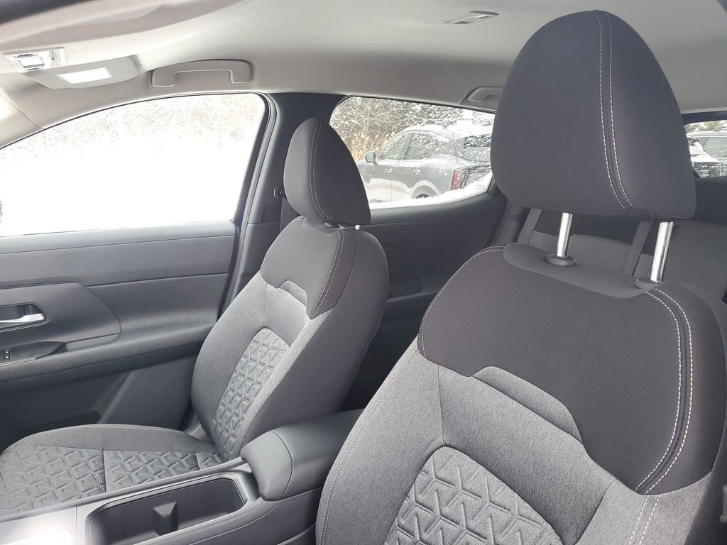 New 2026 Nissan Kicks SV w/ Cold Weather Package AWD/4WD image 10
