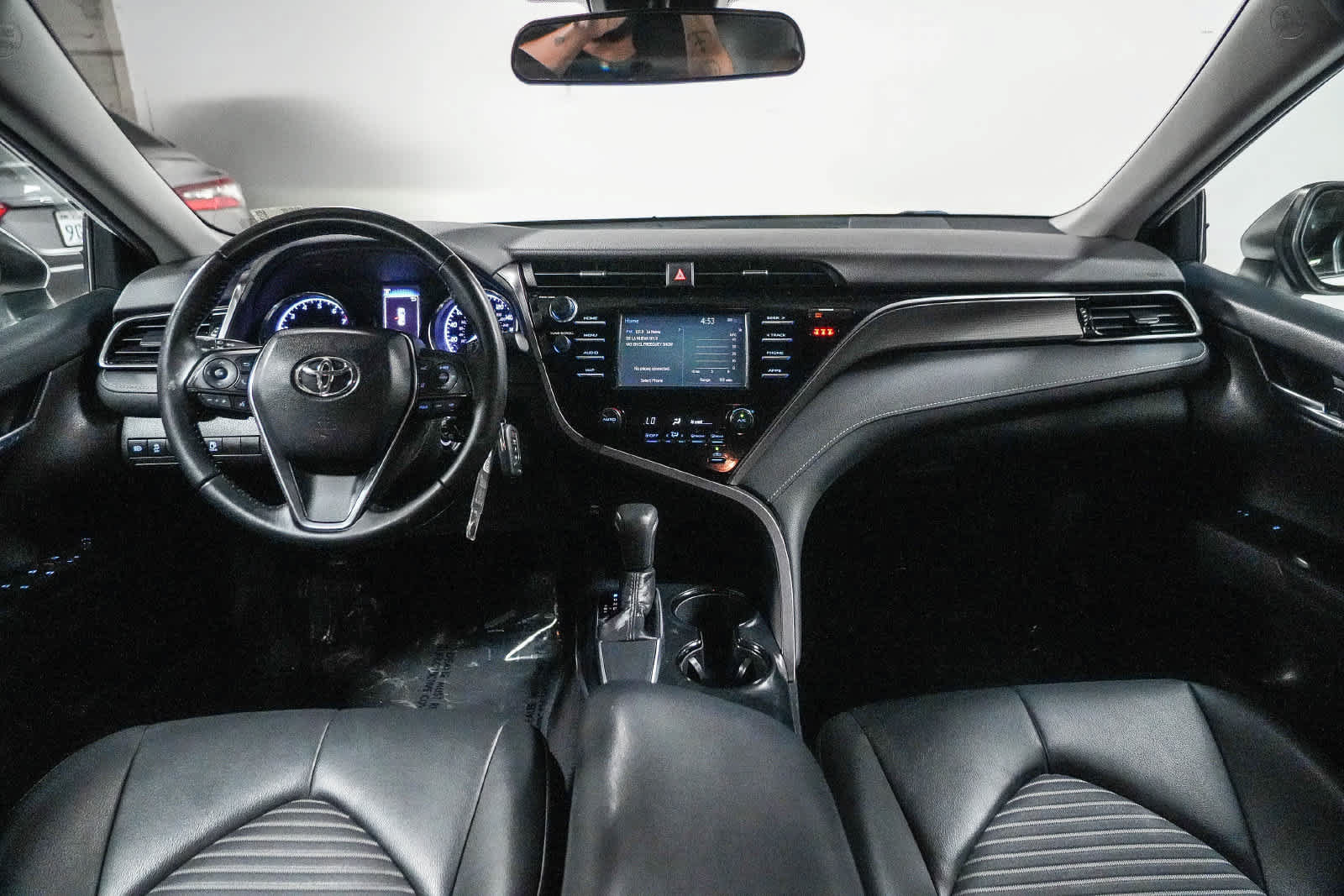 Certified 2019 Toyota Camry SE w/ Carpet Mat Package FWD image 13