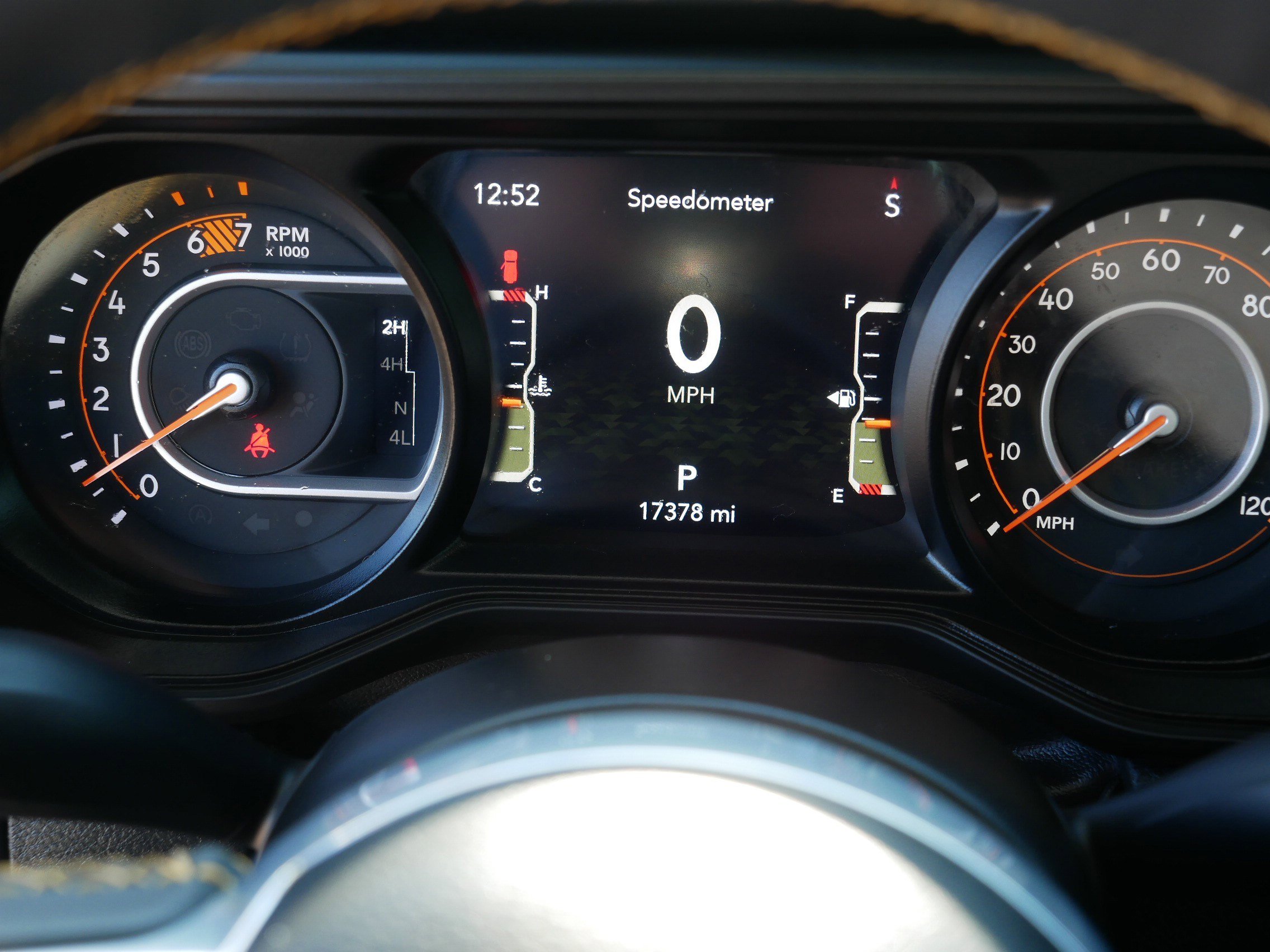 Used 2024 Jeep Wrangler Sahara w/ Technology Group image 21