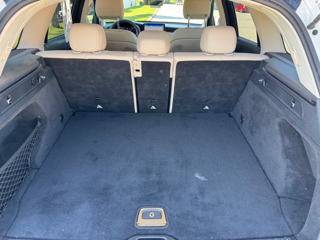 Used 2020 Mercedes-Benz GLC 300 4MATIC image 10