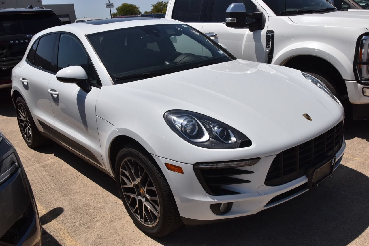 Used 2018 Porsche Macan Sport Edition AWD/4WD image 4