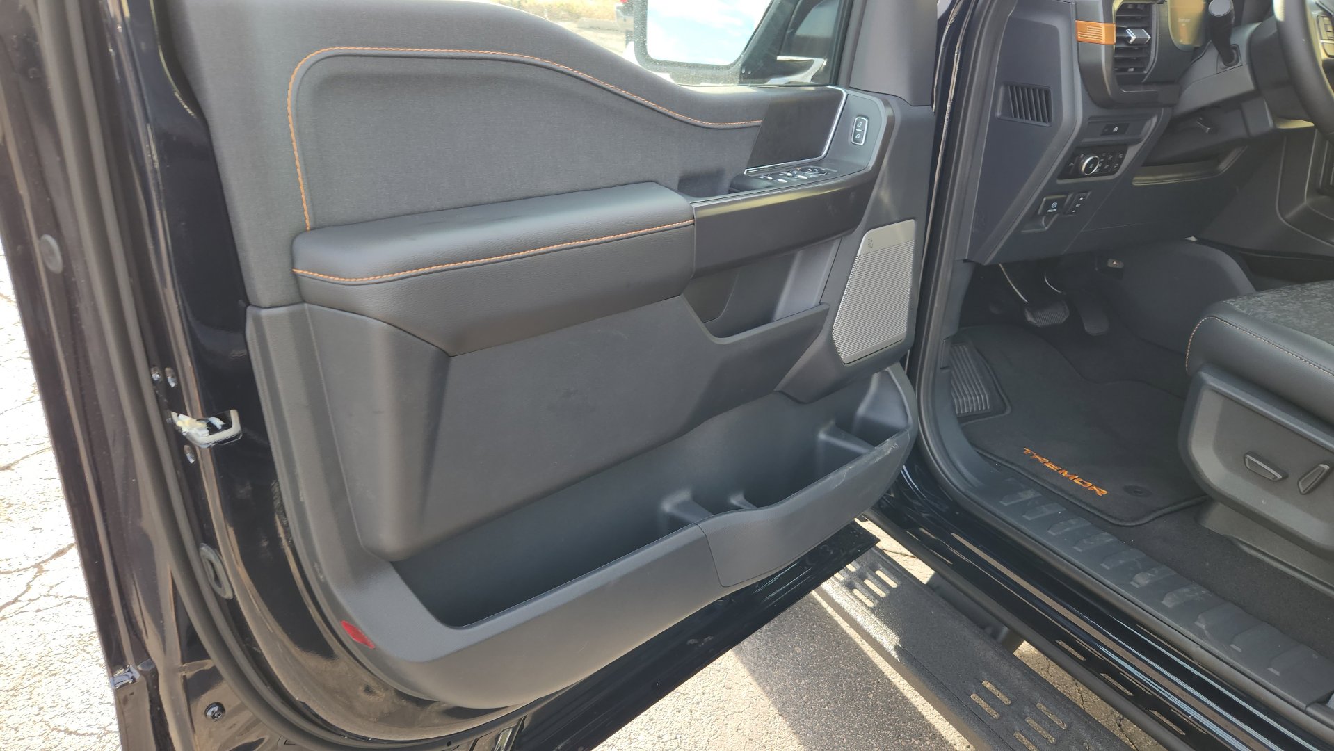 New 2025 Ford F150 Tremor w/ Bed Utility Package image 21