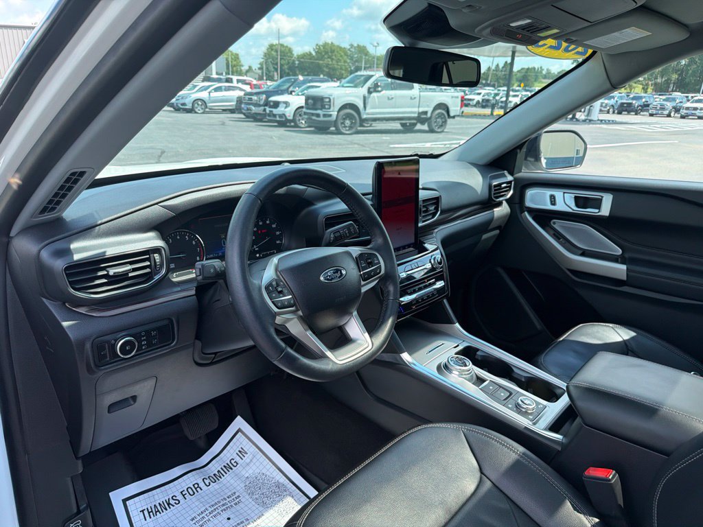 Certified 2023 Ford Explorer Limited w/ Limited Technology Package AWD/4WD image 11