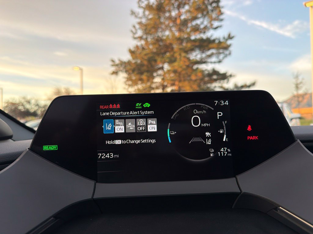Used 2024 Toyota Prius Prime Premium w/ Advanced Technology Package FWD image 28