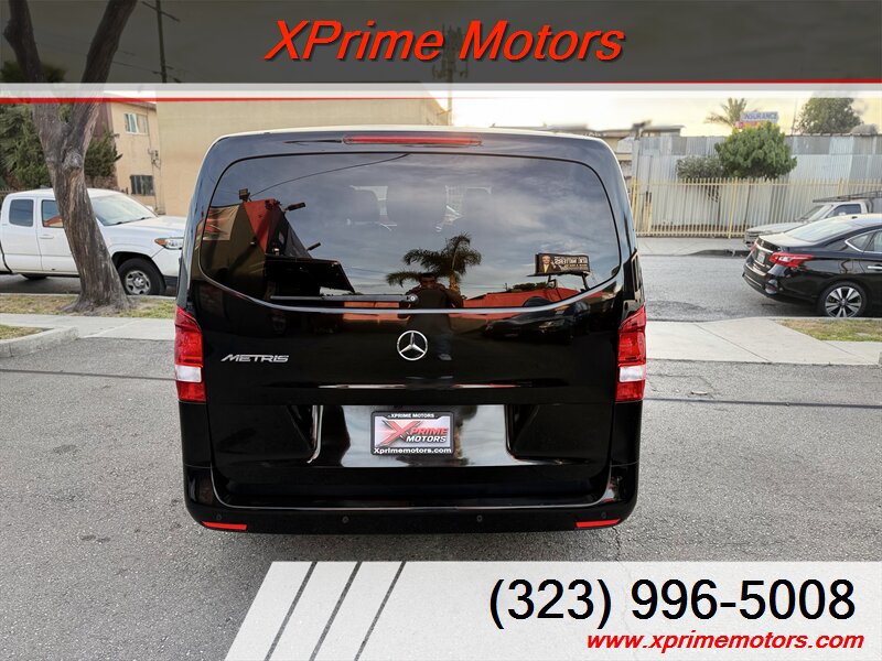 Used 2018 Mercedes-Benz Metris Passenger image 6