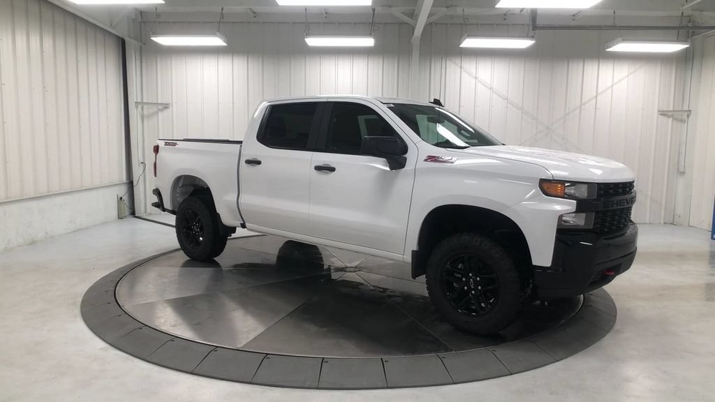 Used 2019 Chevrolet Silverado 1500 Custom Trail Boss w/ Infotainment Package AWD/4WD image 2