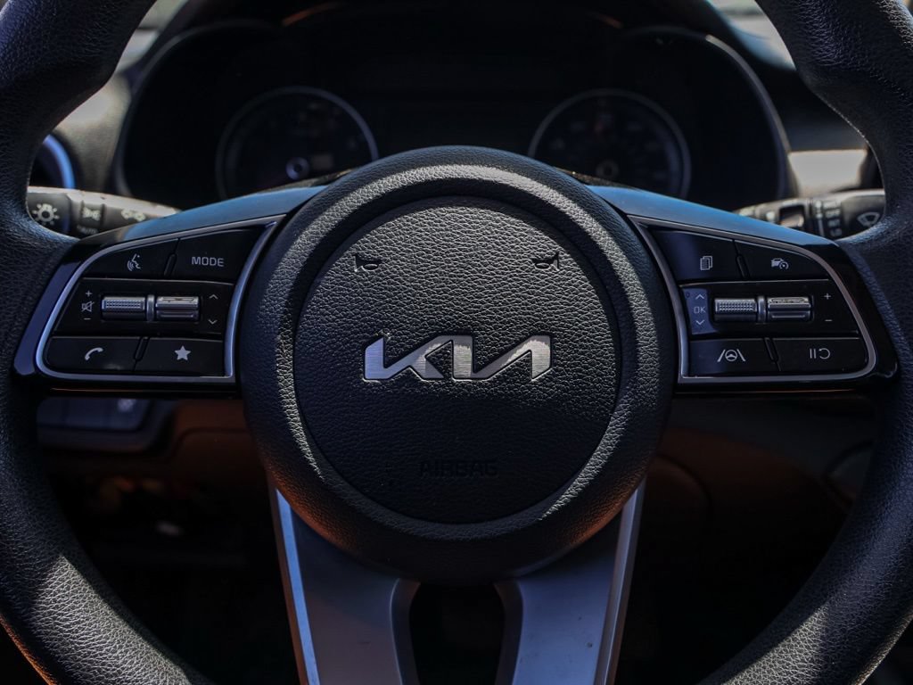 Used 2024 Kia Forte LXS FWD image 24
